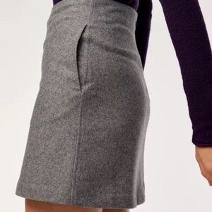Wilfred by Aritzia | Size 4 | Essonne Wool-Cashmere Blend Mini Skirt